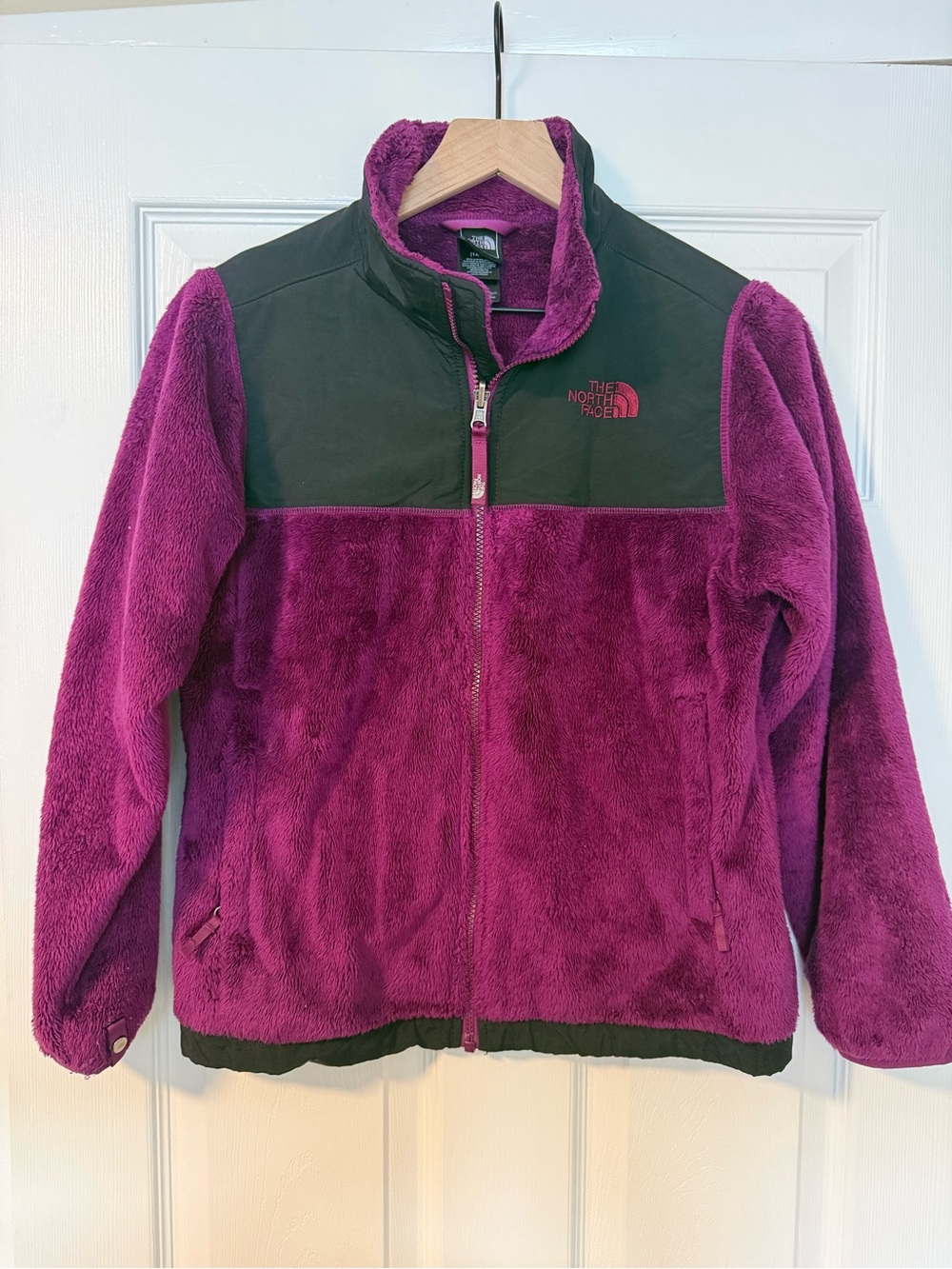 The North Face Kids' Magenta and Black Fleece Puffer Jacket